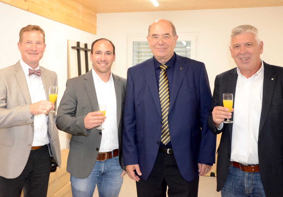 Herr Schaible IHK Aachen und Herr Jung und Herr Adams von Holzbau Adams (22)