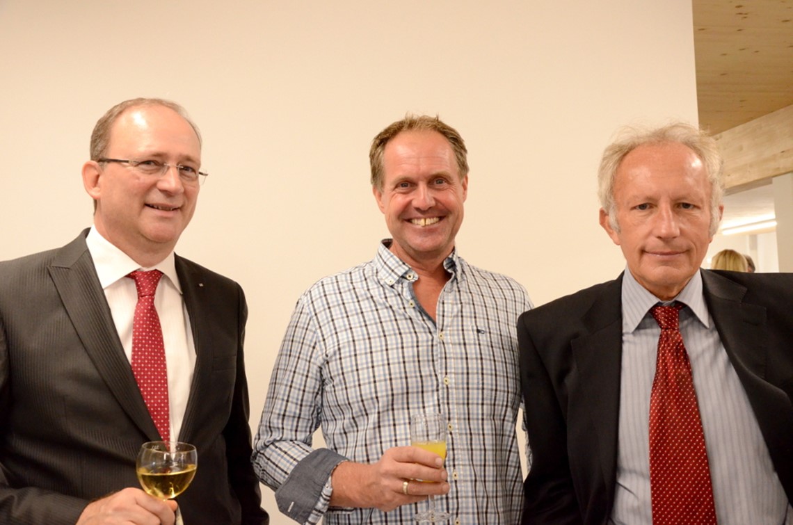 Mr. Schmitz (Aachener Bank), Mr. Raatz, Mr. Schneider (notary)